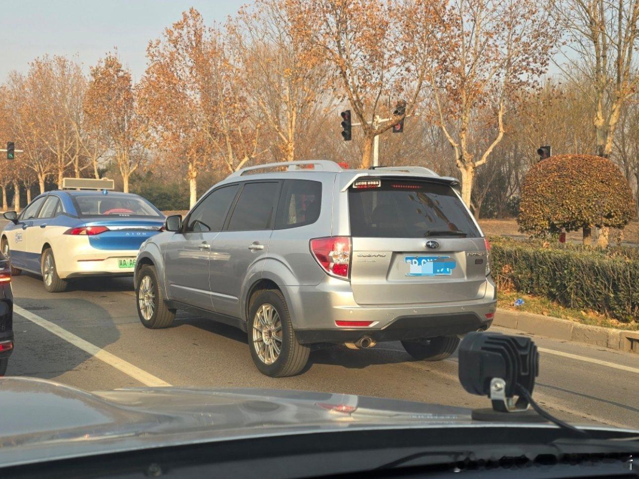 这个车很漂亮斯巴鲁森林人