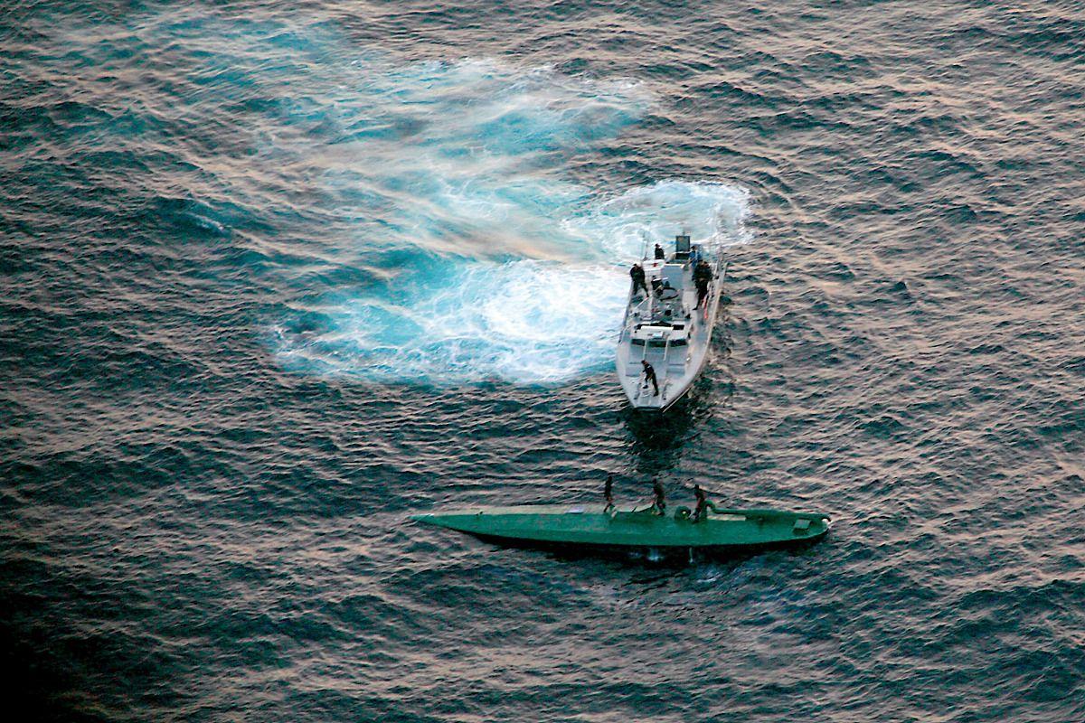 美国在加勒比海狂轰滥炸，欧洲一反常态不跟，还和美国隔空互怼
根据媒体报道，美国最