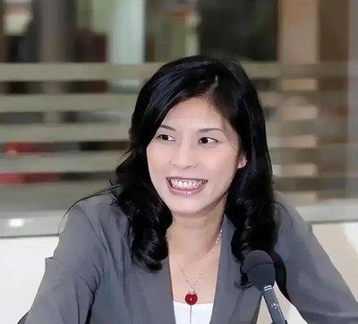 4月10日中午，中国国民党主席郑丽文一行人在北京结束会议后的午宴，成了此行一个让