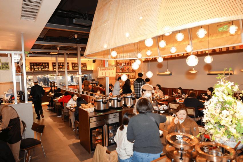 专访汪小菲：6年3个品牌，麻六记如何构建大众川菜新生态？