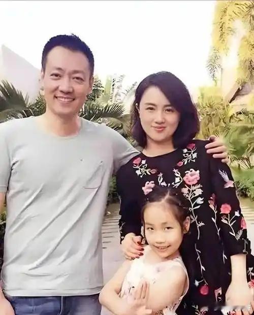 刘天池说朱媛媛去世后未见过辛柏青两个人认识32年，结婚19年，从同学到恋人到夫妻