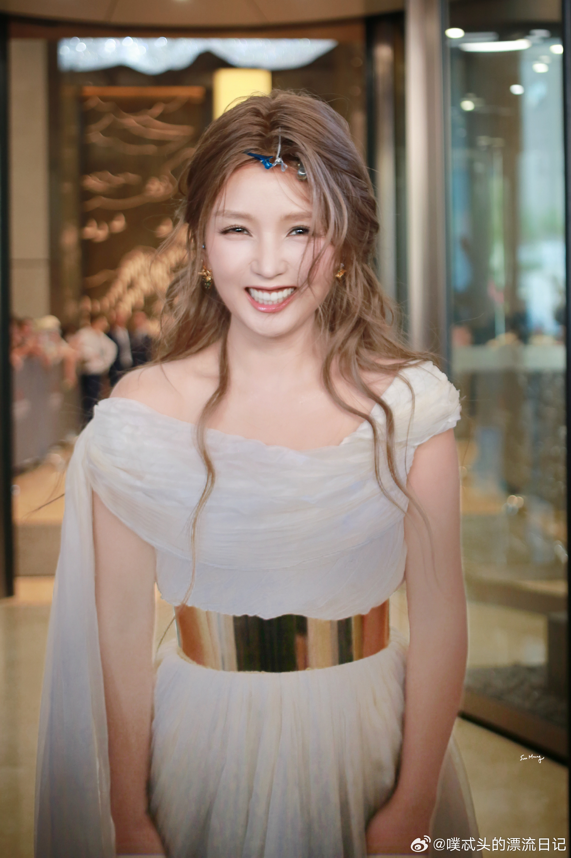 何洁 从来不让人失望浪姐直播历经多轮公演直播依旧稳定输出，何洁气息、音准全程零失