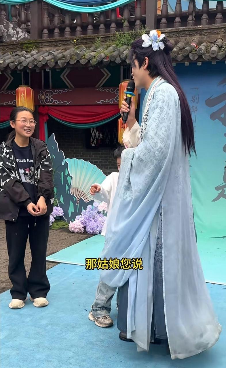 10后的这批小孩，果然没有让人失望。

稚子问核之后，东风5C、1V17都来了。