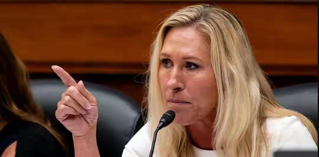 美国前众议员质疑特朗普的精神状态，批评特朗普对伊朗发动袭击。