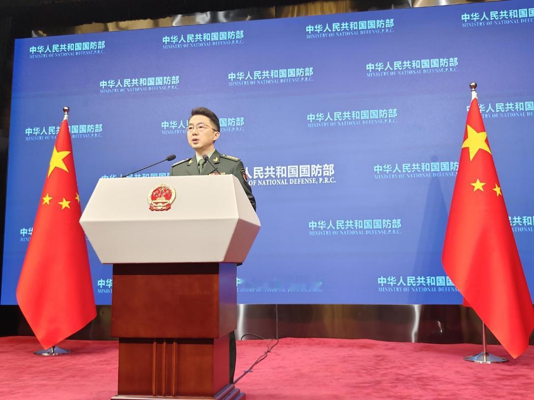 事关第四艘国产航母！国防部正式回应了：
 
1月29日下午，面对记者关于“第四艘