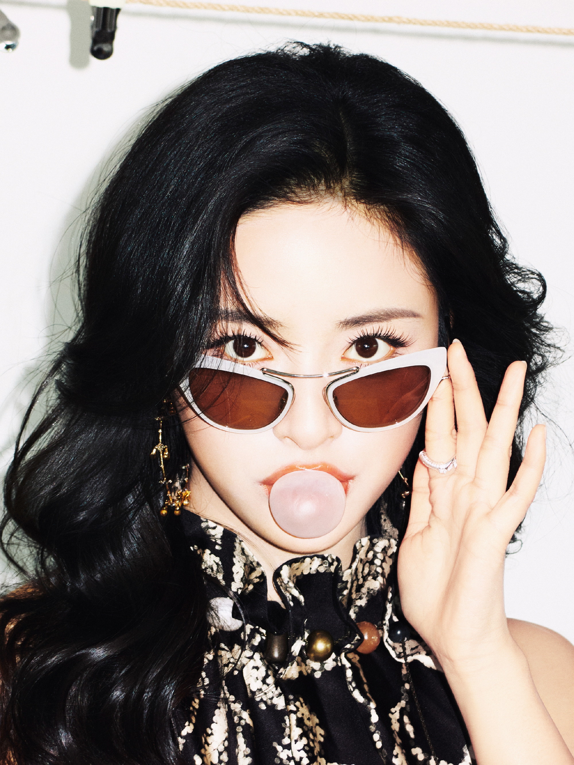 小姐你怎么能吹出这么标准的泡泡呀MaxMara2026春夏MaxMara非凡女性