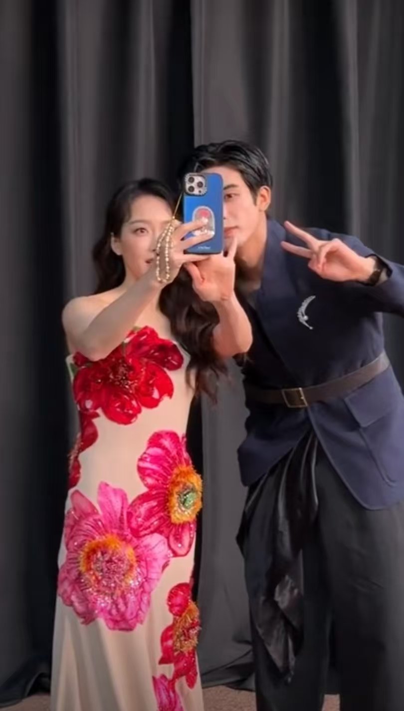 宋茜宋威龙繁星相宋售后宋茜宋威龙vogue同框合照我的cp发糖了！ ​​​