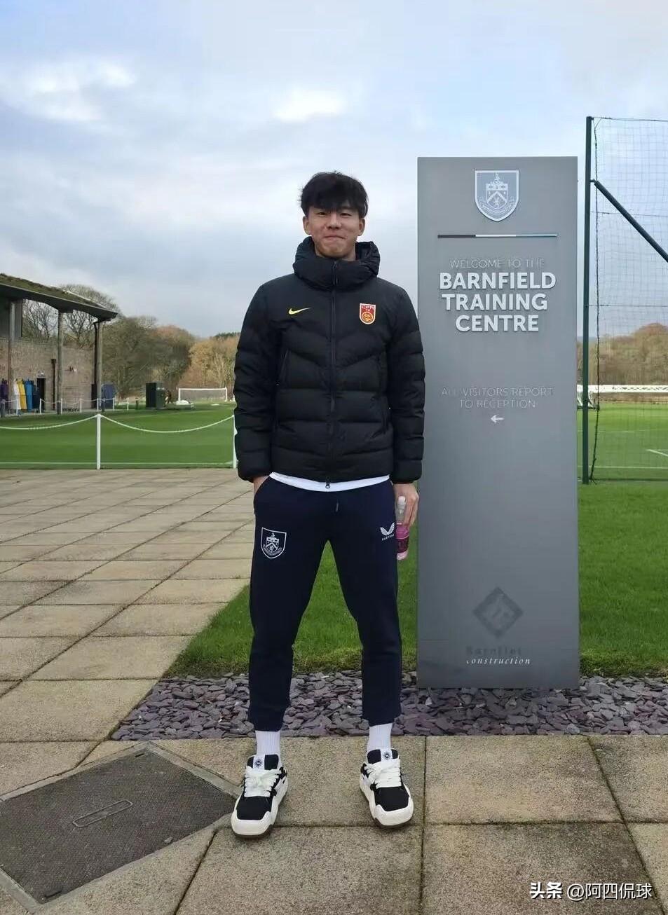 中国足球新希望！首发出战梅开二度，在塞尔维亚留洋的张家鸣离拿到劳工证又进了一步。