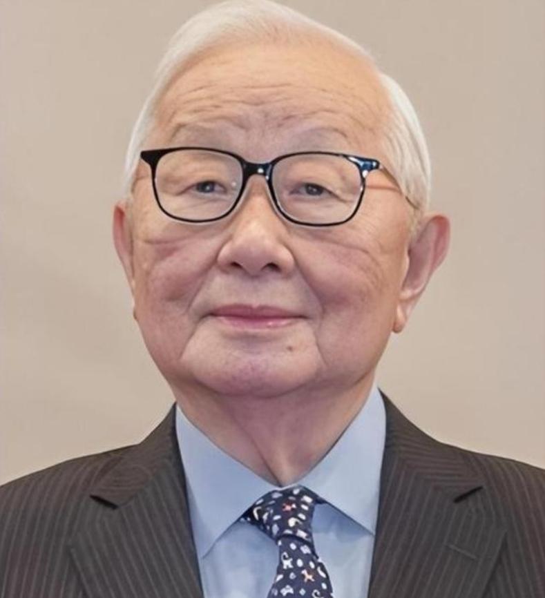 台积电创始人张忠谋在受访时再度发表惊人言论，称“我真心认为，我的国家——美国，依
