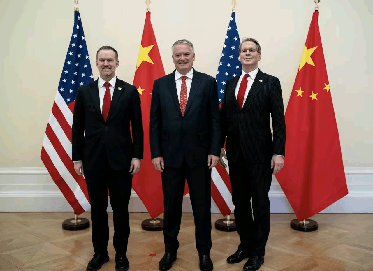 美国财长和贸易代表在巴黎。 