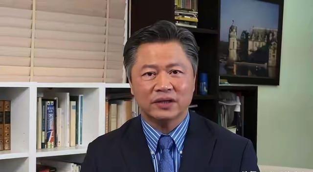 家人们，可别不当回事！台湾资深专家赖岳谦发出重磅警告：美国很可能最早今年、最晚2