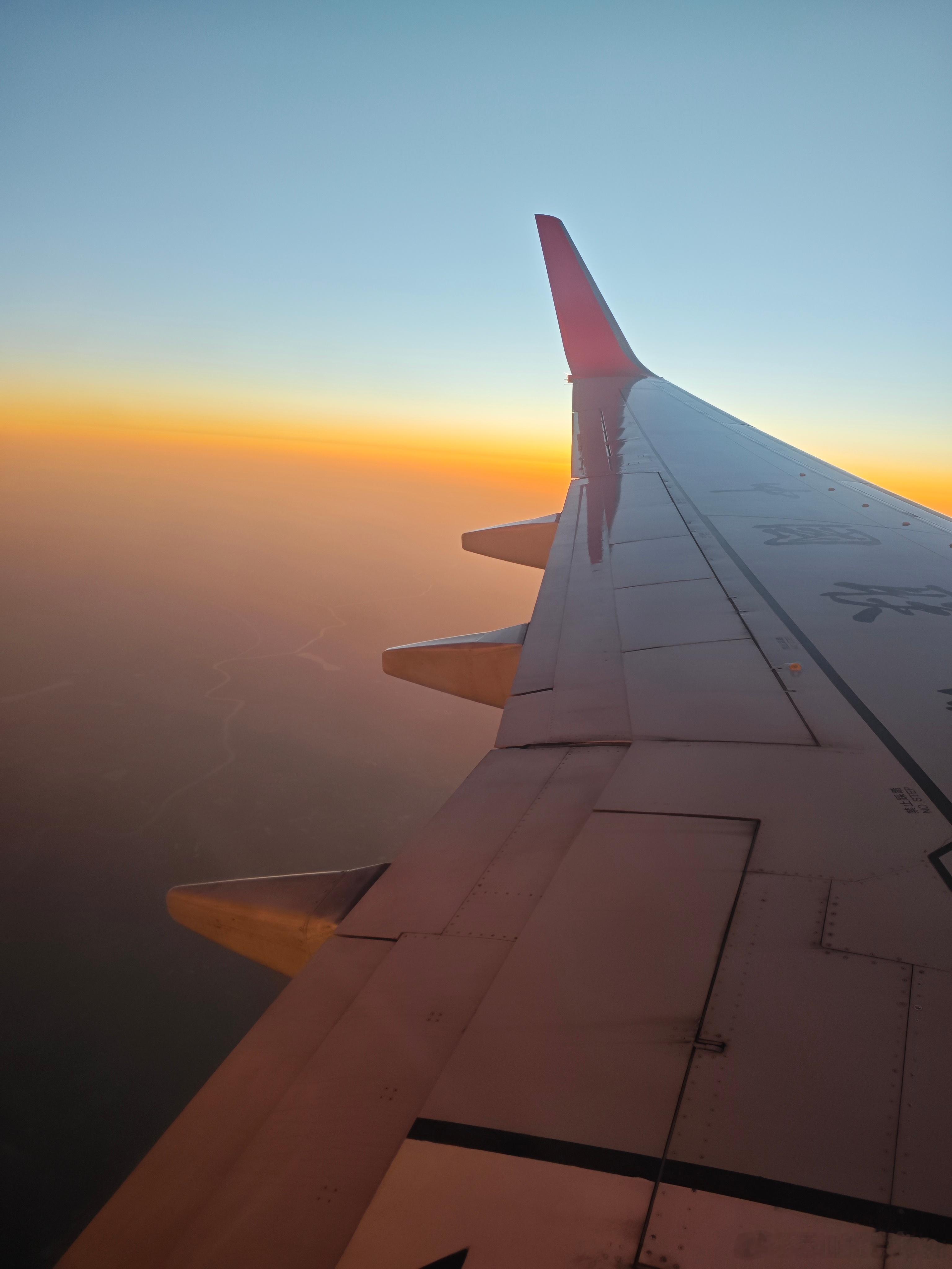 看了两季《大侦探波洛》，一开始就出现的人就是最后的犯人的频次感觉有点太多了 