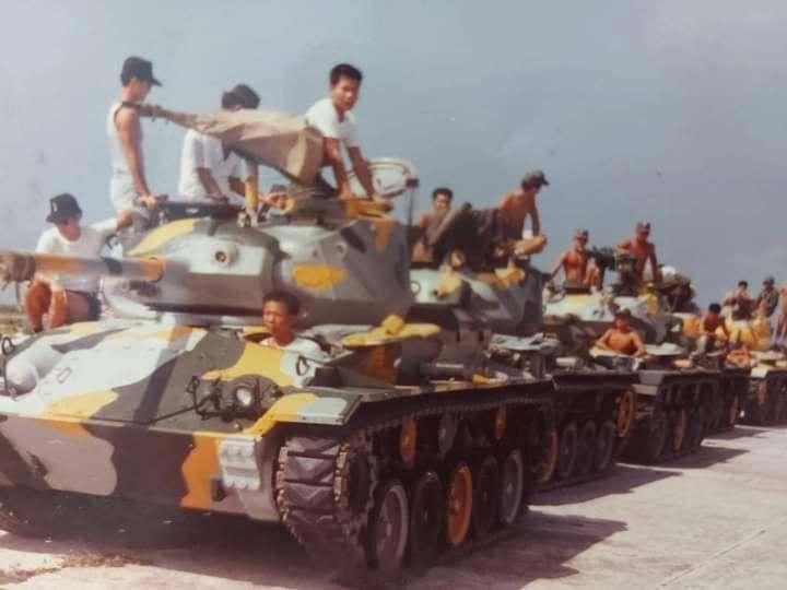 可能是70 -80年代台湾东沙岛的伪海军陆战队 M24 坦克排。 ​​​