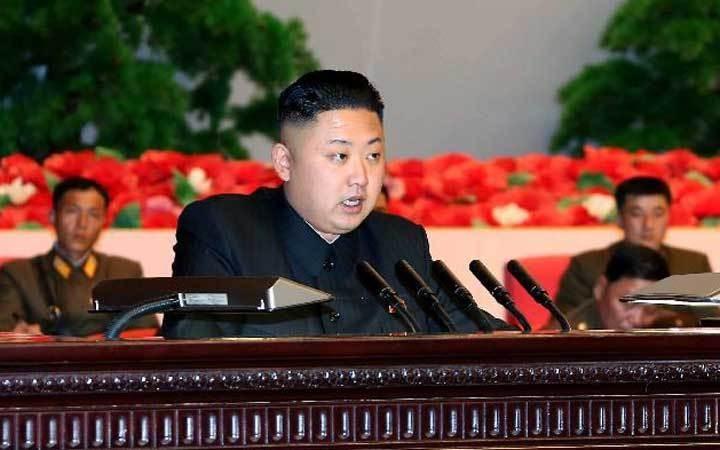 马杜罗轻易被抓，惊醒金正恩？朝鲜用导弹做回应:别打我的主意，确实有些出人意料，一