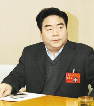 洛阳马志强，在瀍河区任职期间，不仅引进了轴承精密加工和机床制造，

还引进了恒大
