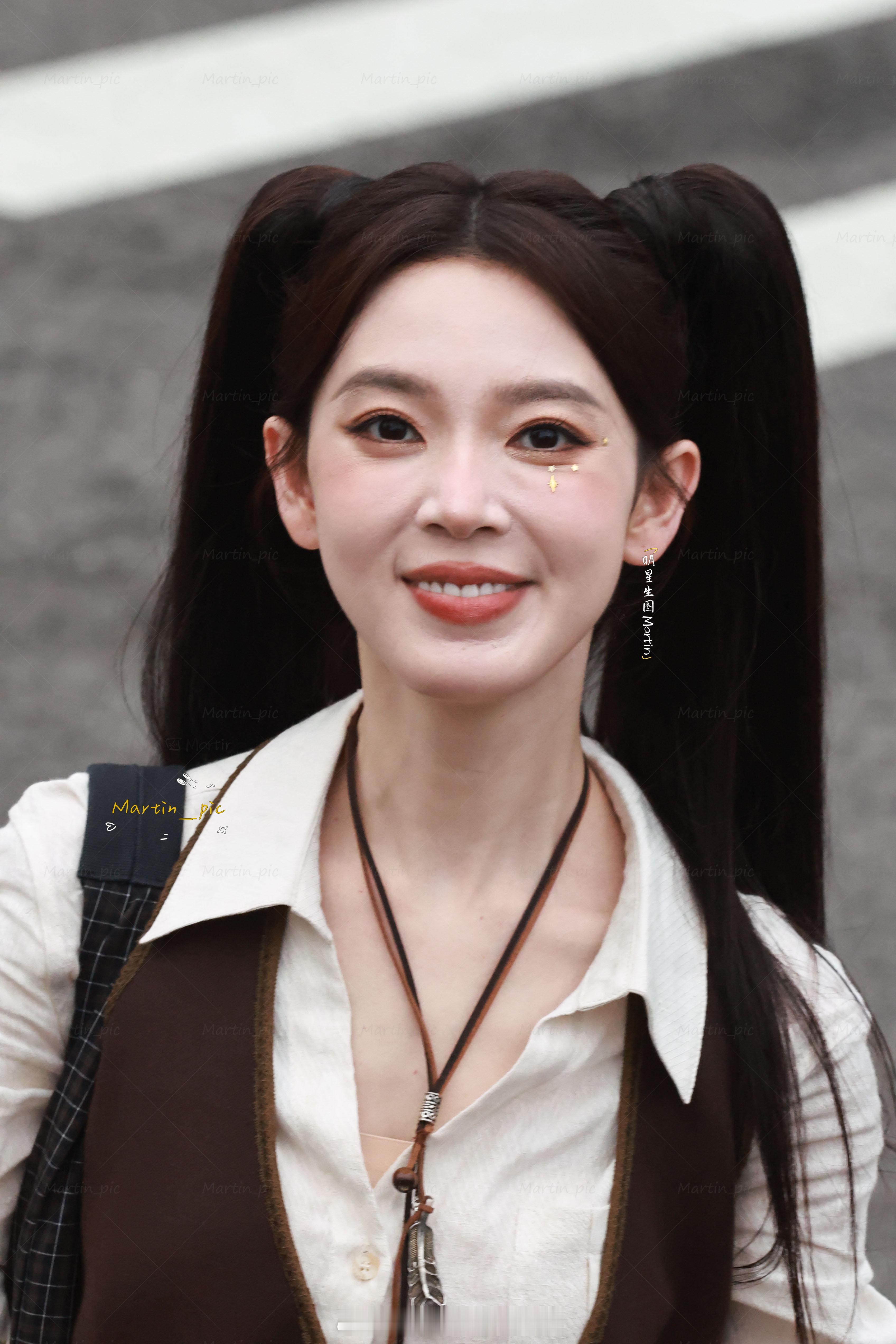 陈瑶 陈瑶浪接一公上班生图陈瑶浪姐上班生图 双马尾瑶妹一公顺利～陈瑶一公 cy 