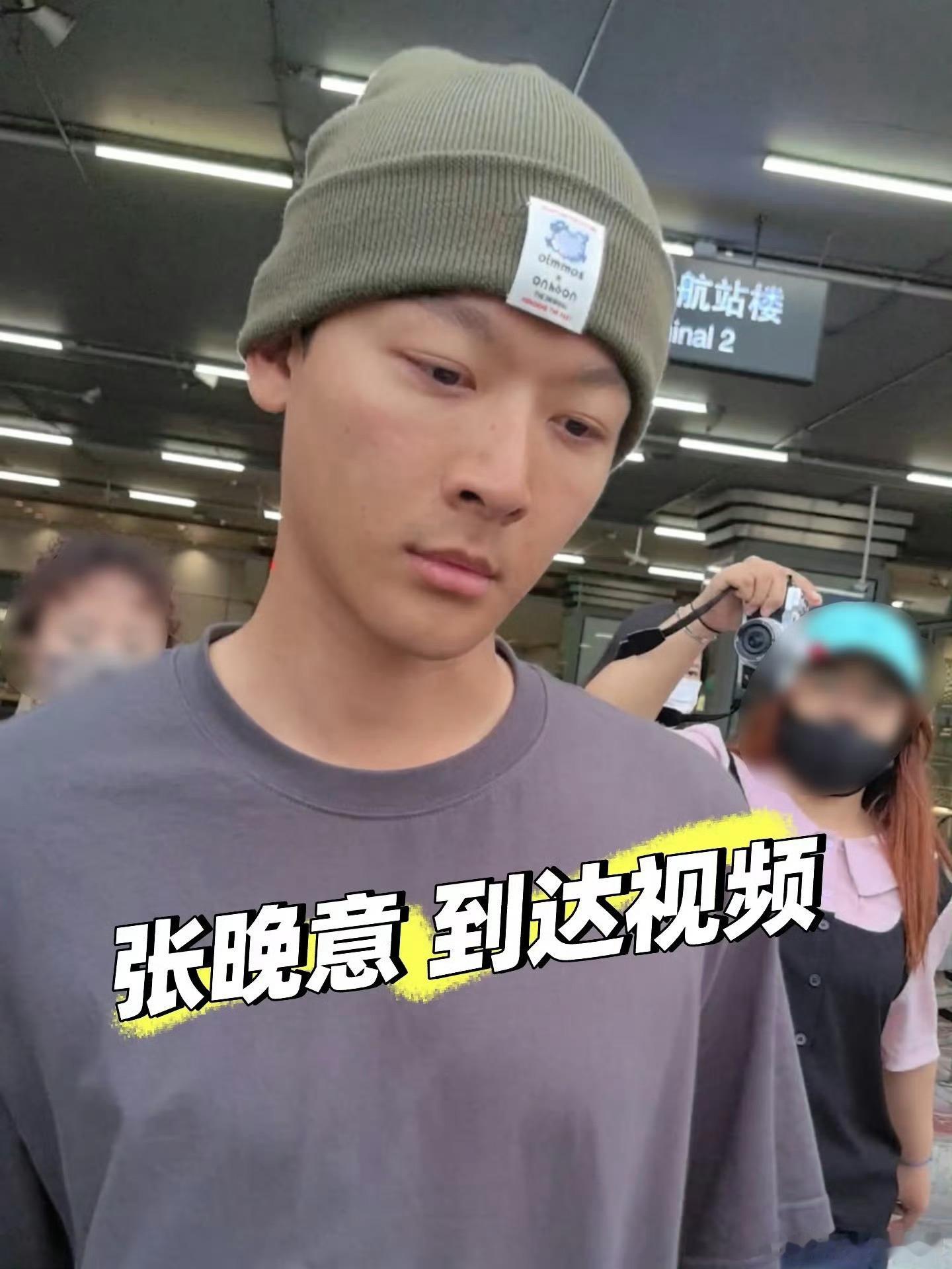 每次看到他我都惊叹：这都能成208[流汗][流汗][流汗]………长相气质演技才艺