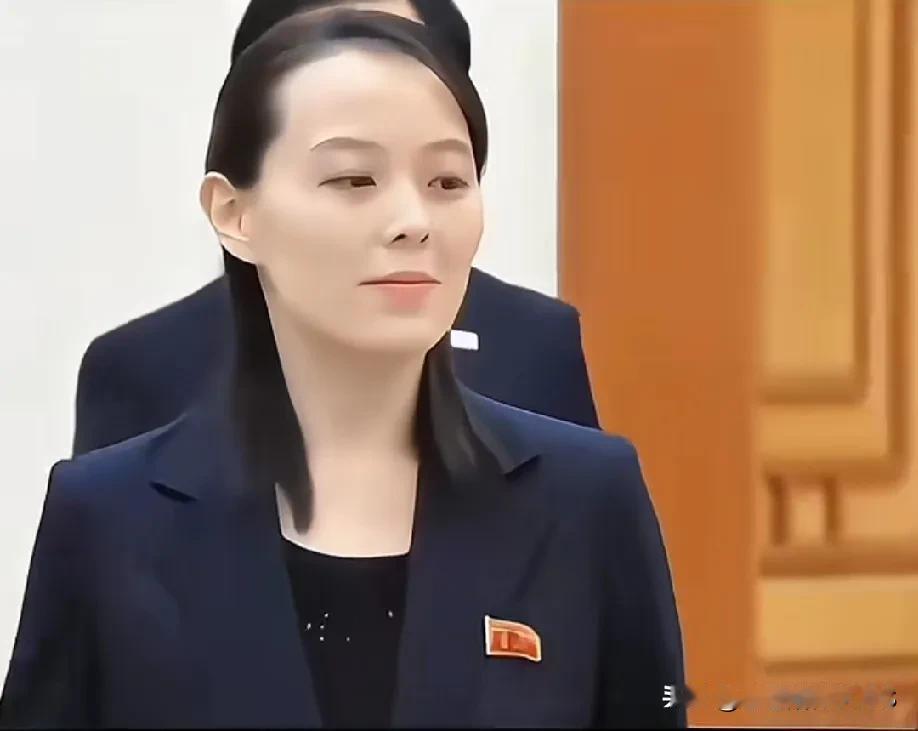 你知道那个80后朝鲜的二号人物，被称为'亚洲一姐'？我觉得她的表情和张子怡有点像