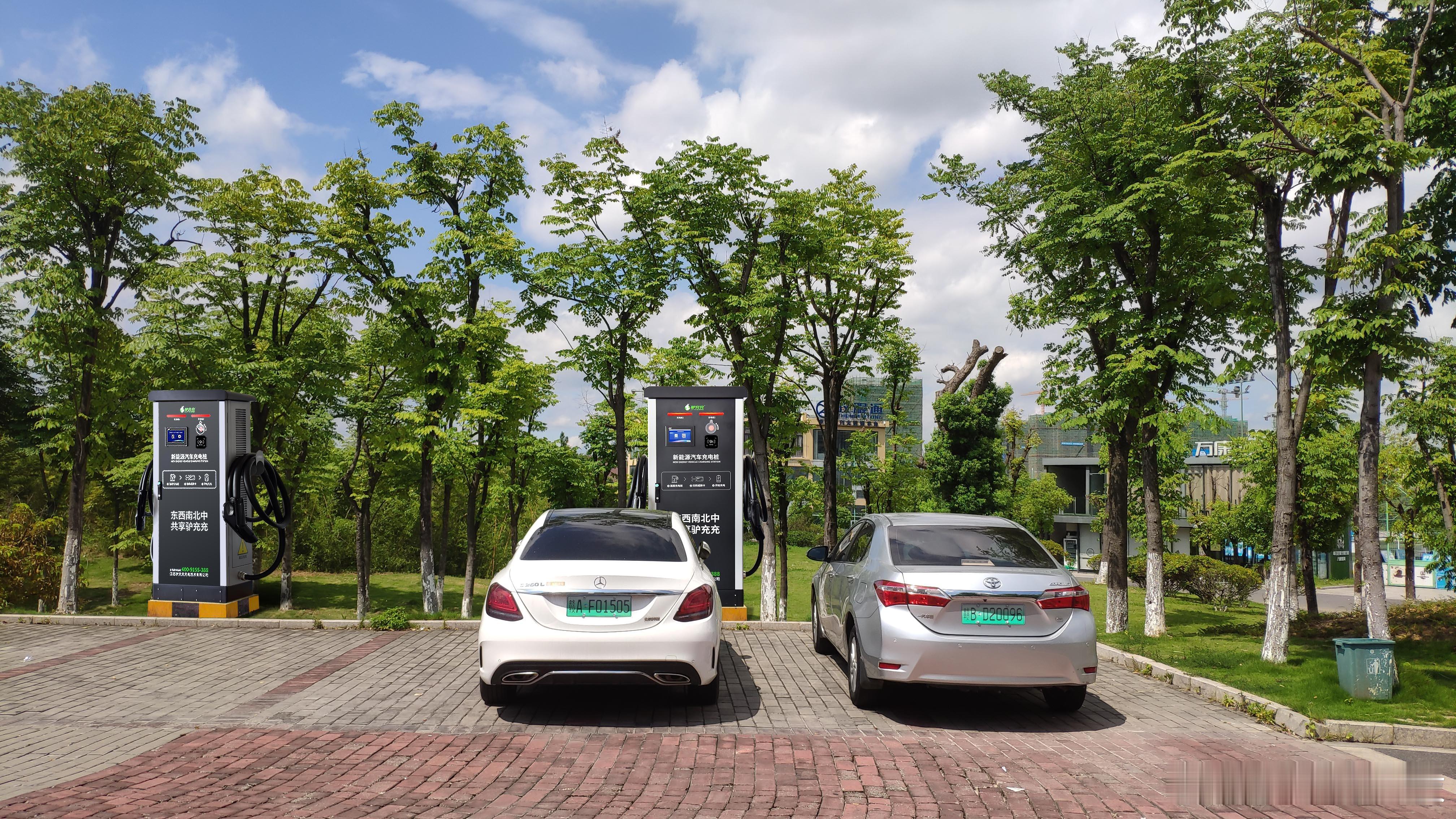 充电新体验：驴充充重新定义生活能量美学在赣江之畔，一座以创新为基因的充电设备制造