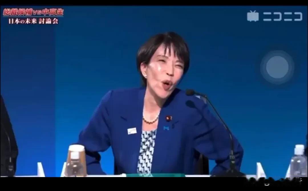 她最近公开发出言论“我即是自有永有之人”，把自己比成西方的神仙…

为了介入台海