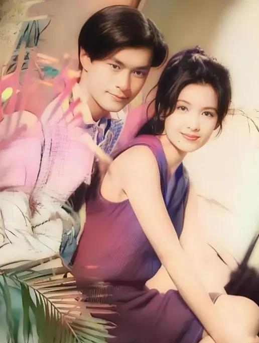 1994年，周慧敏到TVB录制节目，对一旁闷不出声的古天乐说：“喂！靓仔，你去给