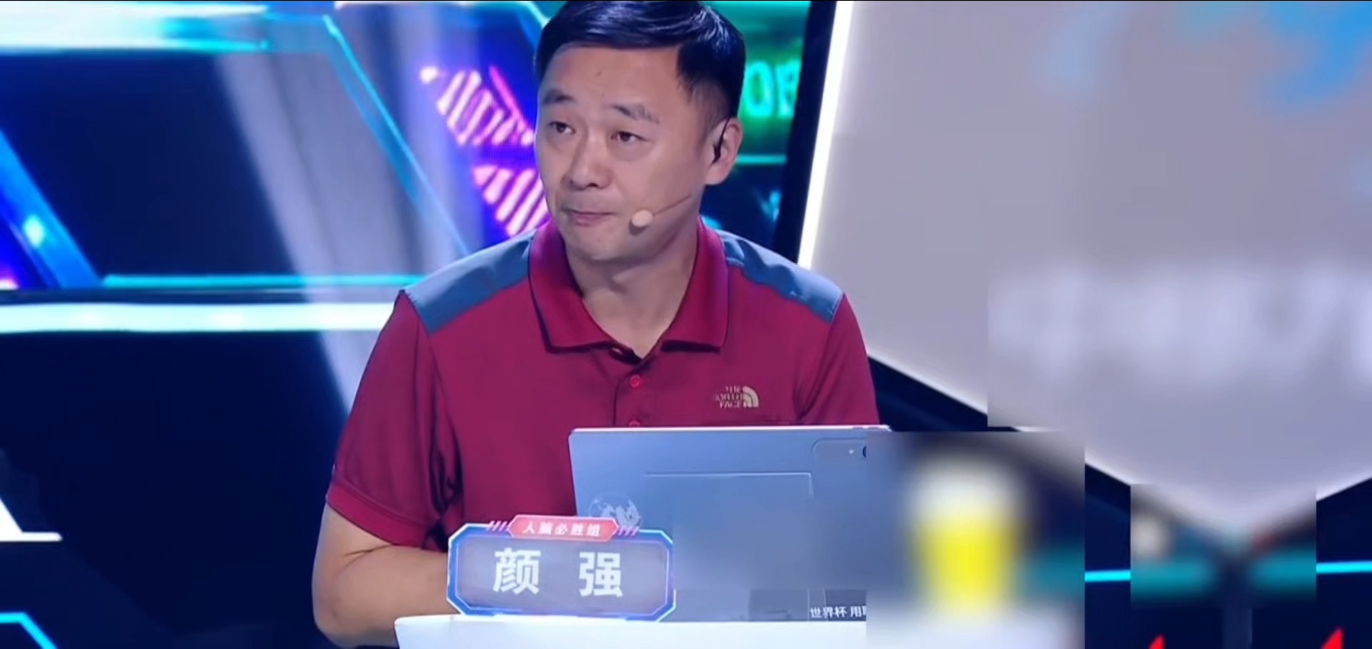 哈兰德的美德是继承父亲的有其父必有其子真的不是说说而已！哈兰德他爸代表挪威出战过