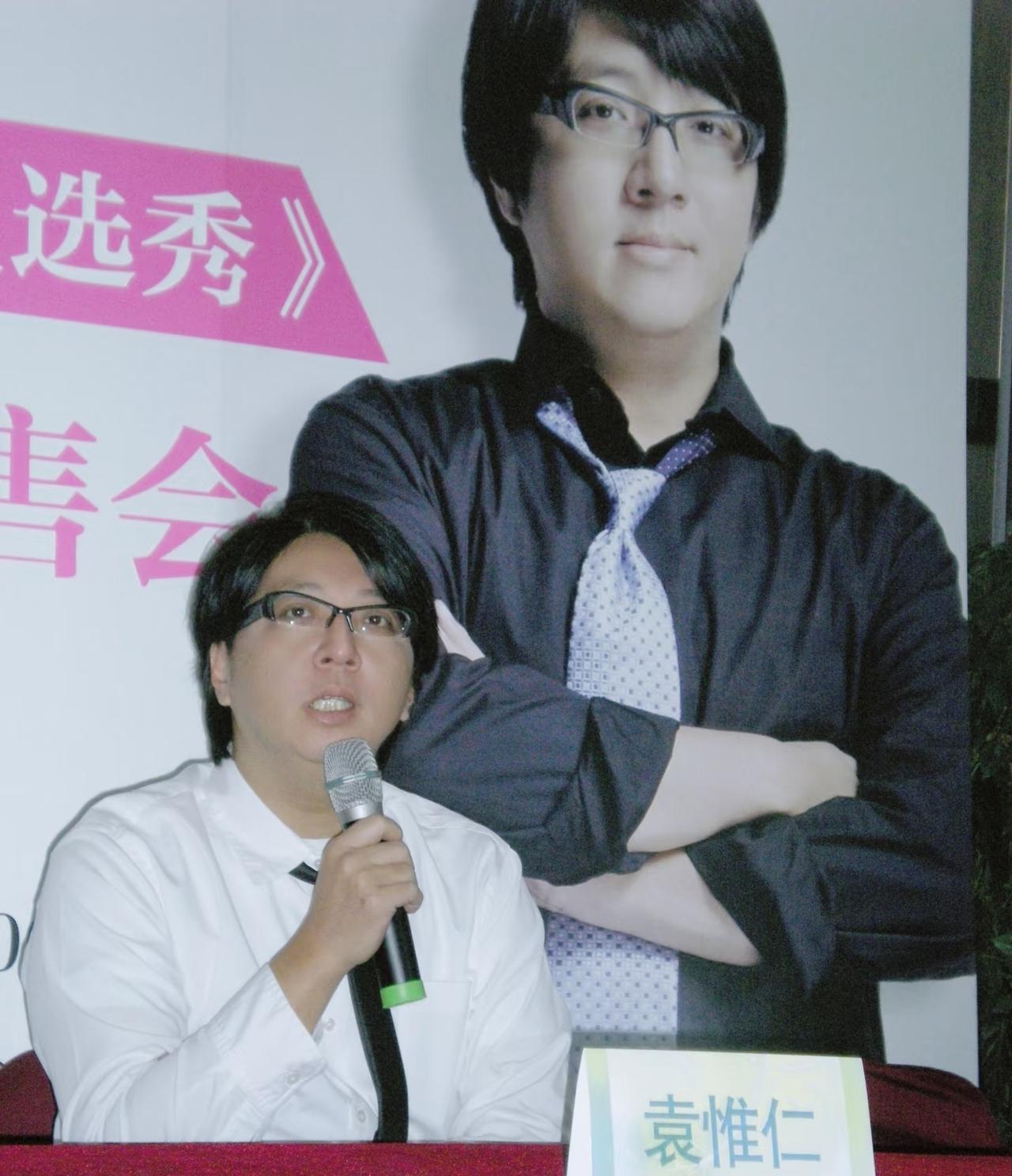 他心跳停了。
姐姐趴在床边说了一句话，他又活了过来。
几分钟后，才走的。
八年。