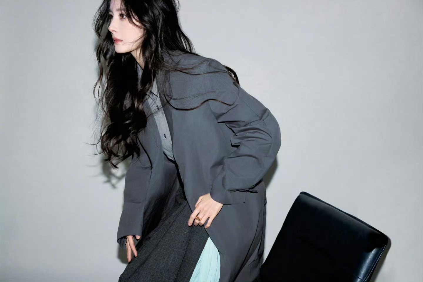 杨幂内娱最适合PRADA的女人！姐这状态太能打了！！！ 