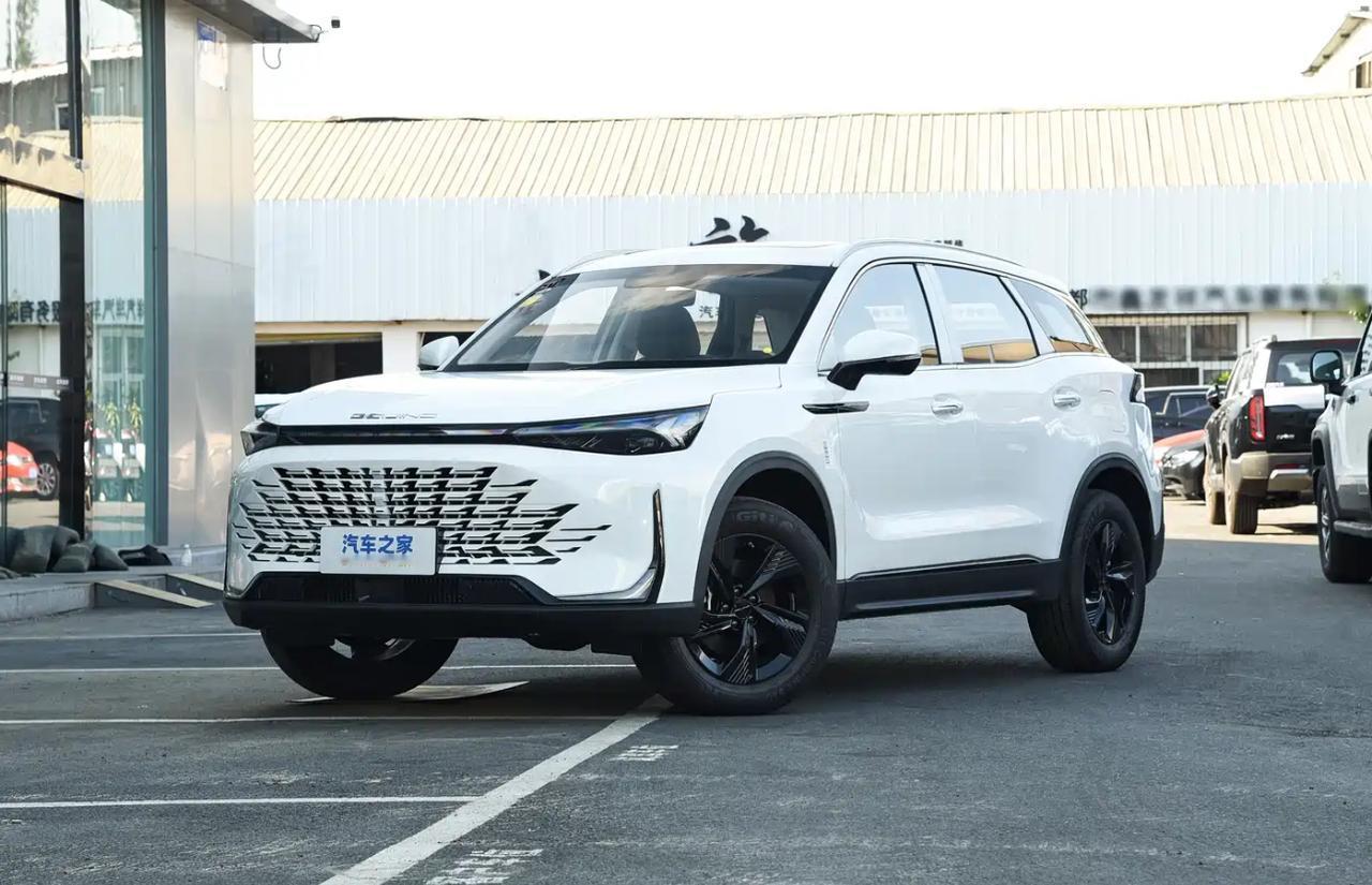 2025款北京X7乐享版：官方参数及配置调整明细

2025款北京X7定位紧凑型