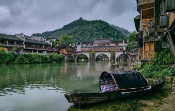 2026年到底多少分能上湖南工程学院，我直接把去年（2025年）的真实分数线给你