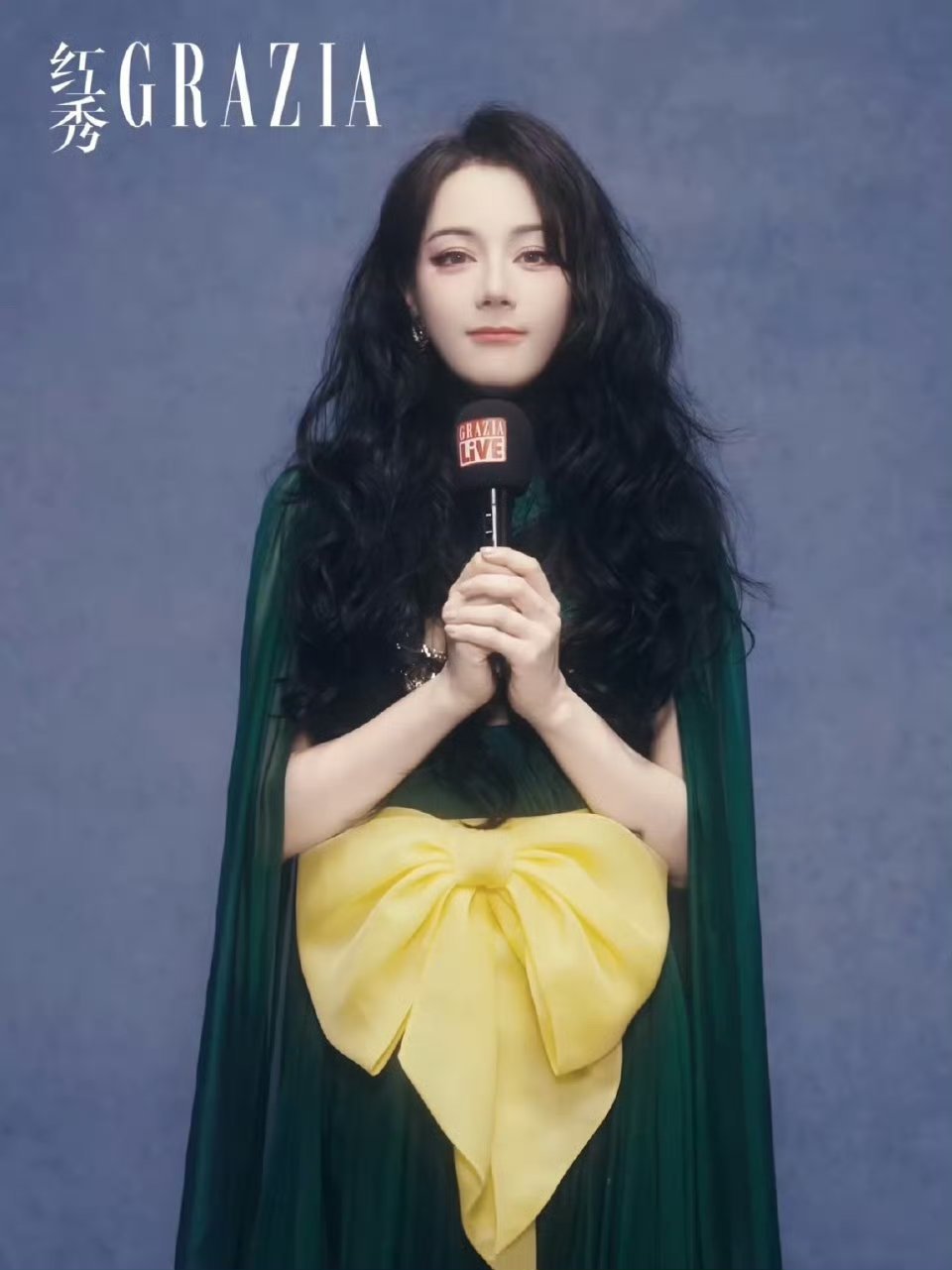 迪丽热巴拍摄现场二十多套高定时尚女王迪丽热巴