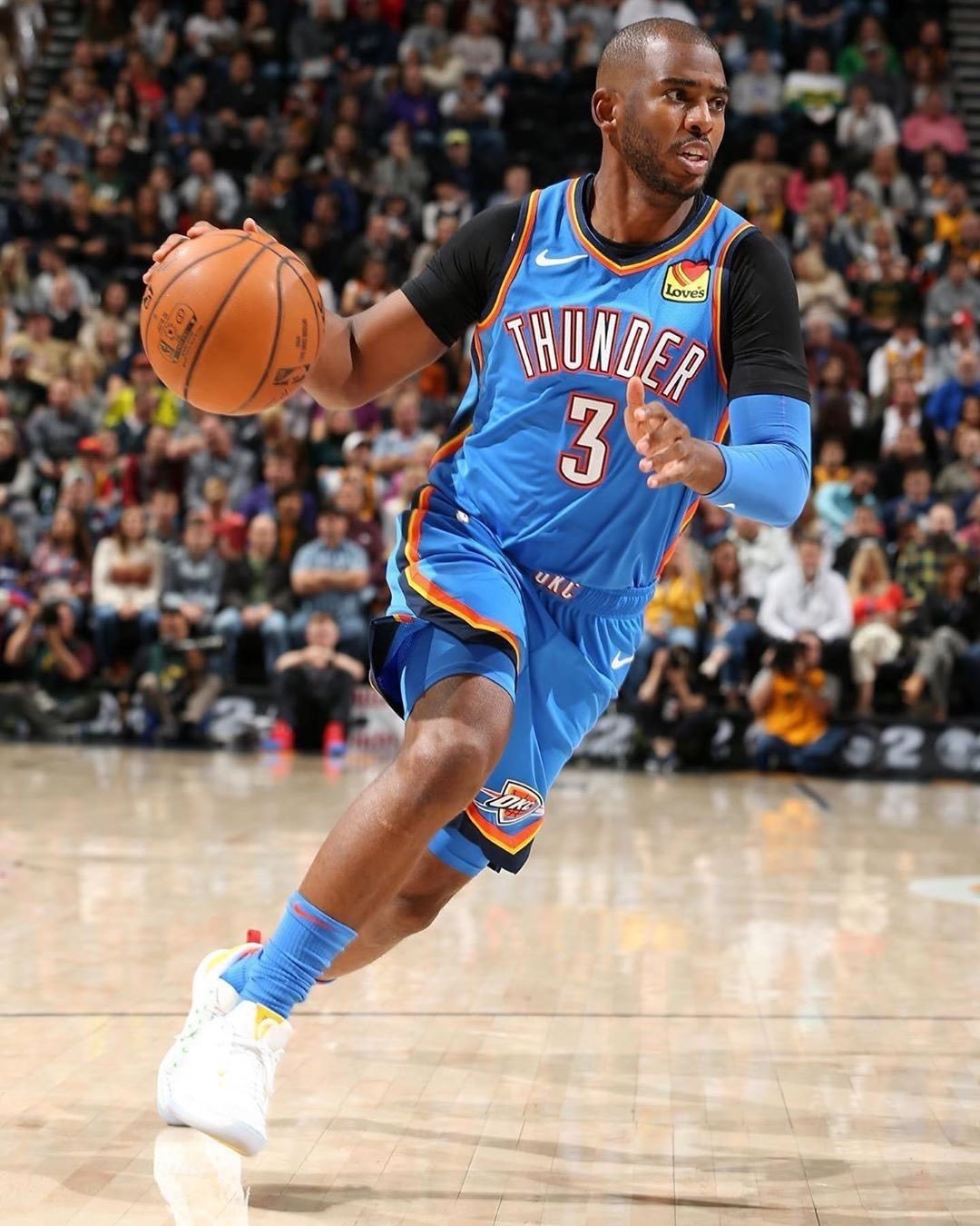 就算保罗不能打了…老了…58了…你裁了他签个人就能解决球队什么问题吗…好歹名人堂