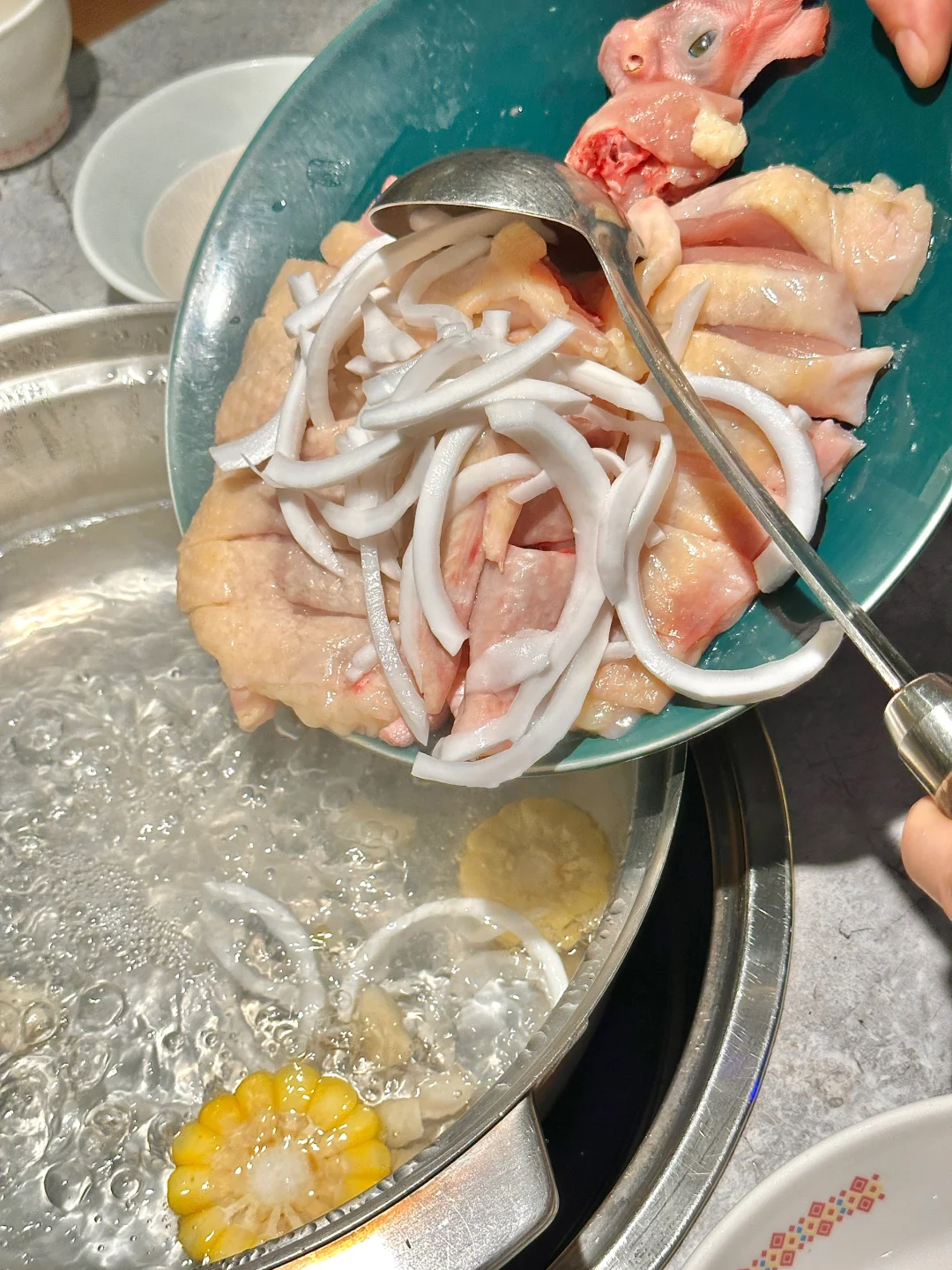 正佳五楼椰子鸡火锅温暖滋润整个冬天！