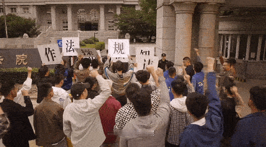 奉陪到底执行局双雄斗老赖奉陪到底剧情《奉陪到底》这预告直接把期待值拉满！王阳×王