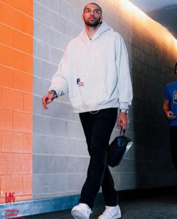 快船主帅泰伦-卢真是太爱惜老将巴图姆了！今天卢教练在接受媒体采访时，聊到了老将巴