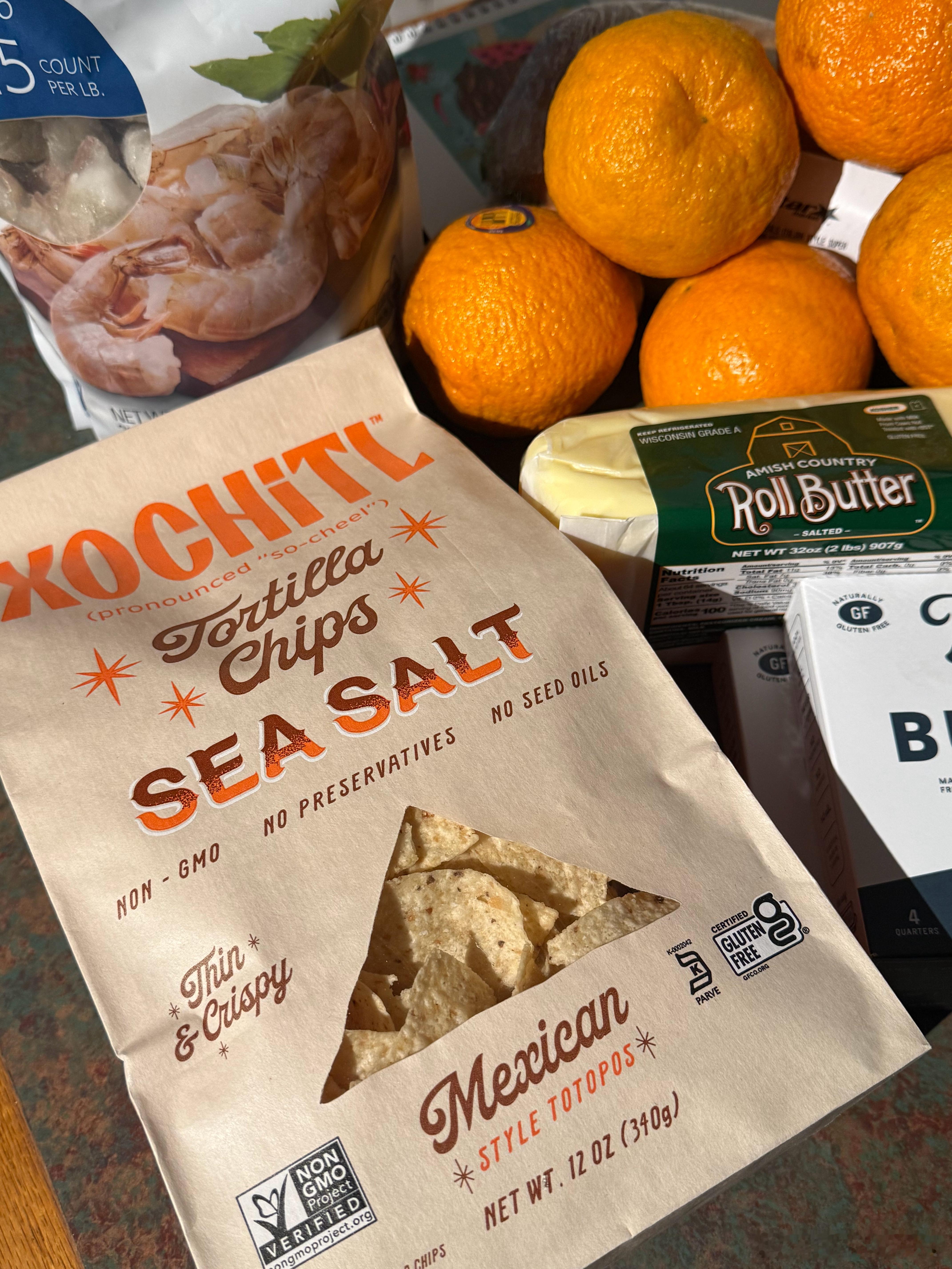 去超市购物，买了我最喜欢的Sumo 桔子、4磅黄油等，还买了一袋Tortilla