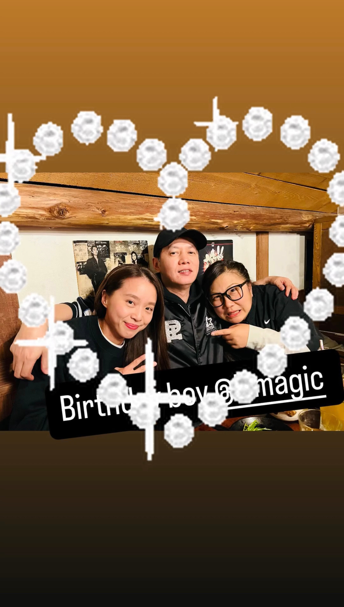 周杰伦[超话]   杰伦：Birthday boy 哪个好 