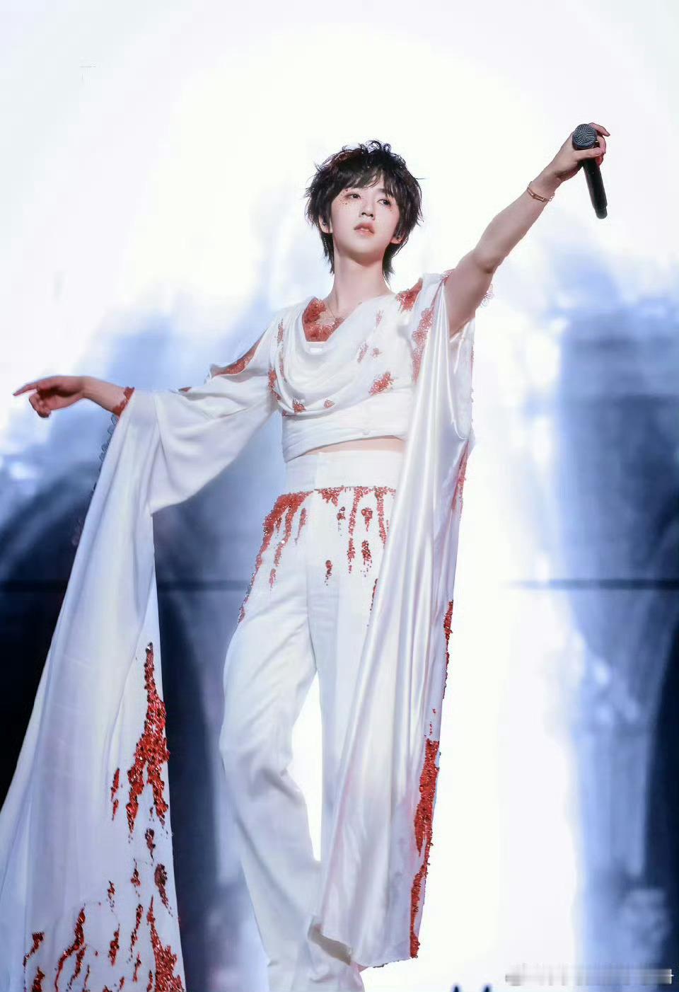 贺峻霖绿海 苏新皓红海，两位人气都好高🔥 