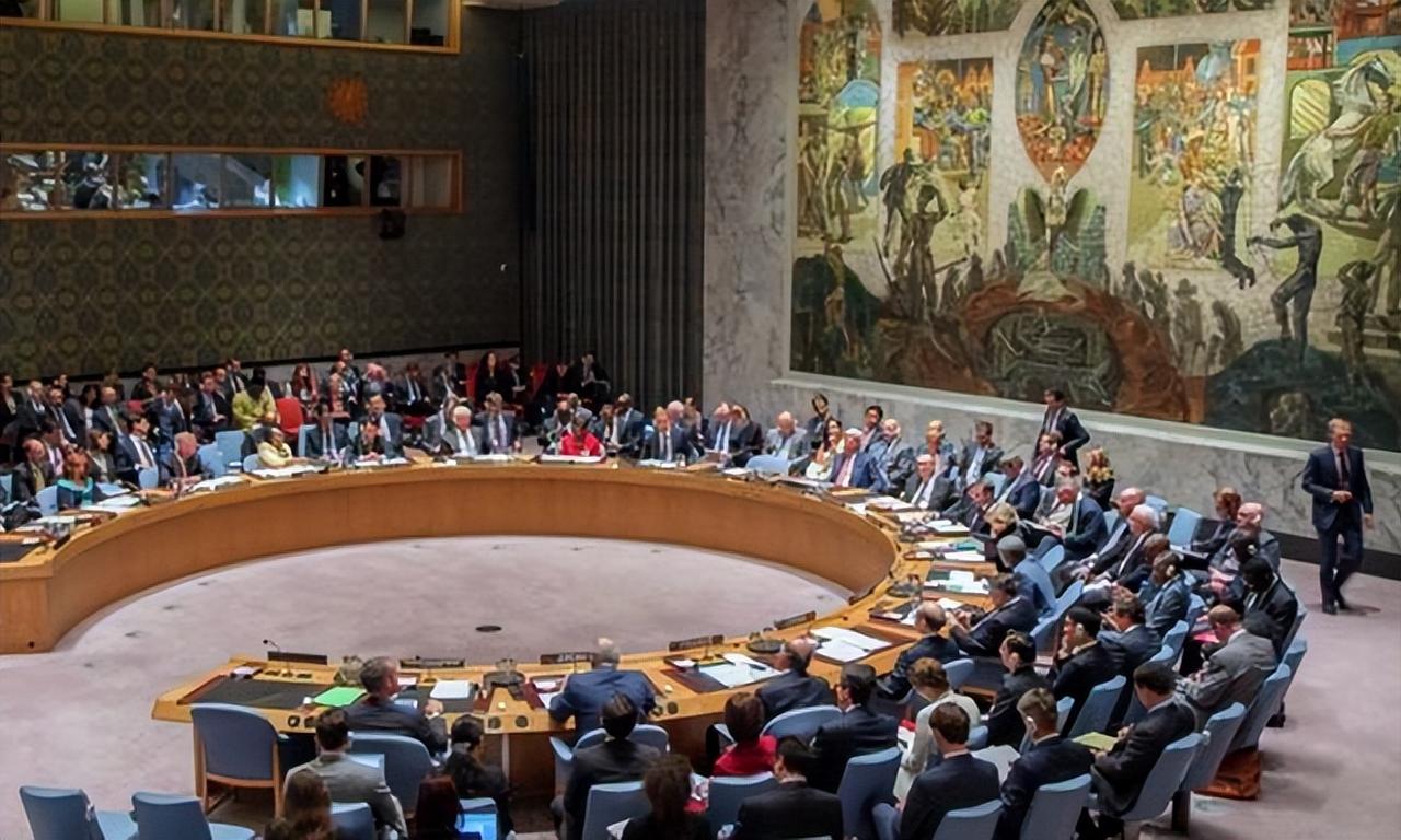 万万没想到，美国和伊朗在联合国爆发冲突，会给中东带来影响吗？
纽约联合国总部，4