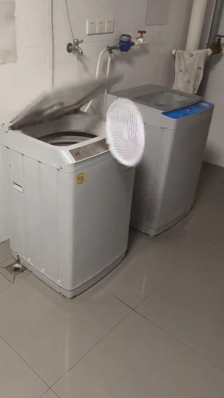 握手。