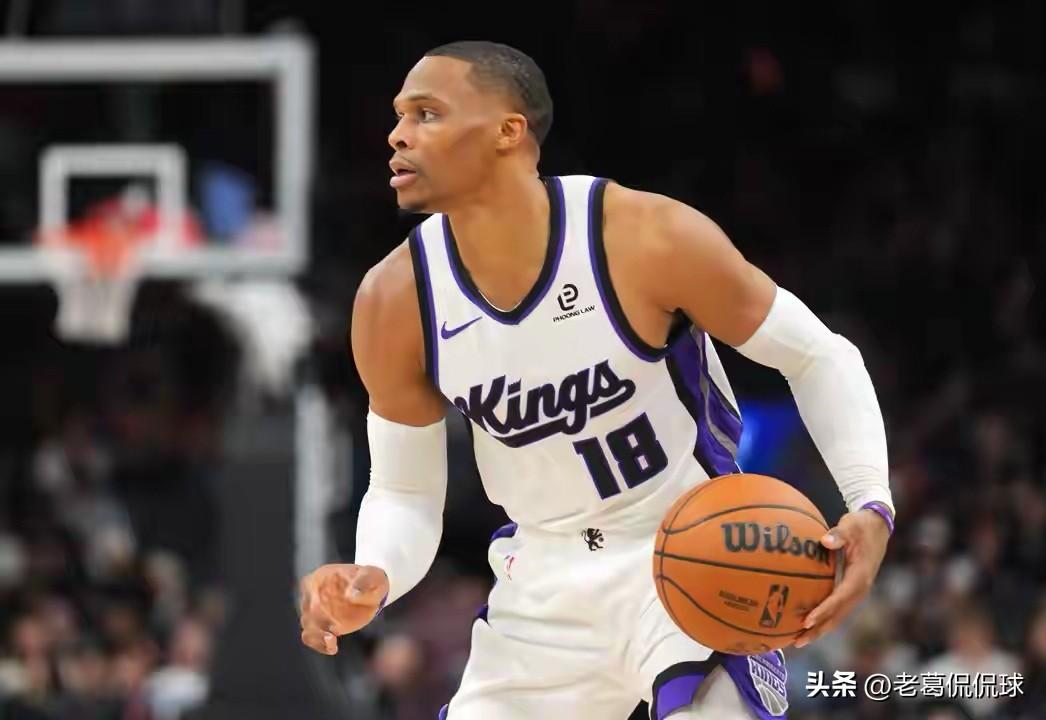 国王球星威斯布鲁克真是太反常了！在今天国王客场挑战湖人的比赛中，目前双方的首节比