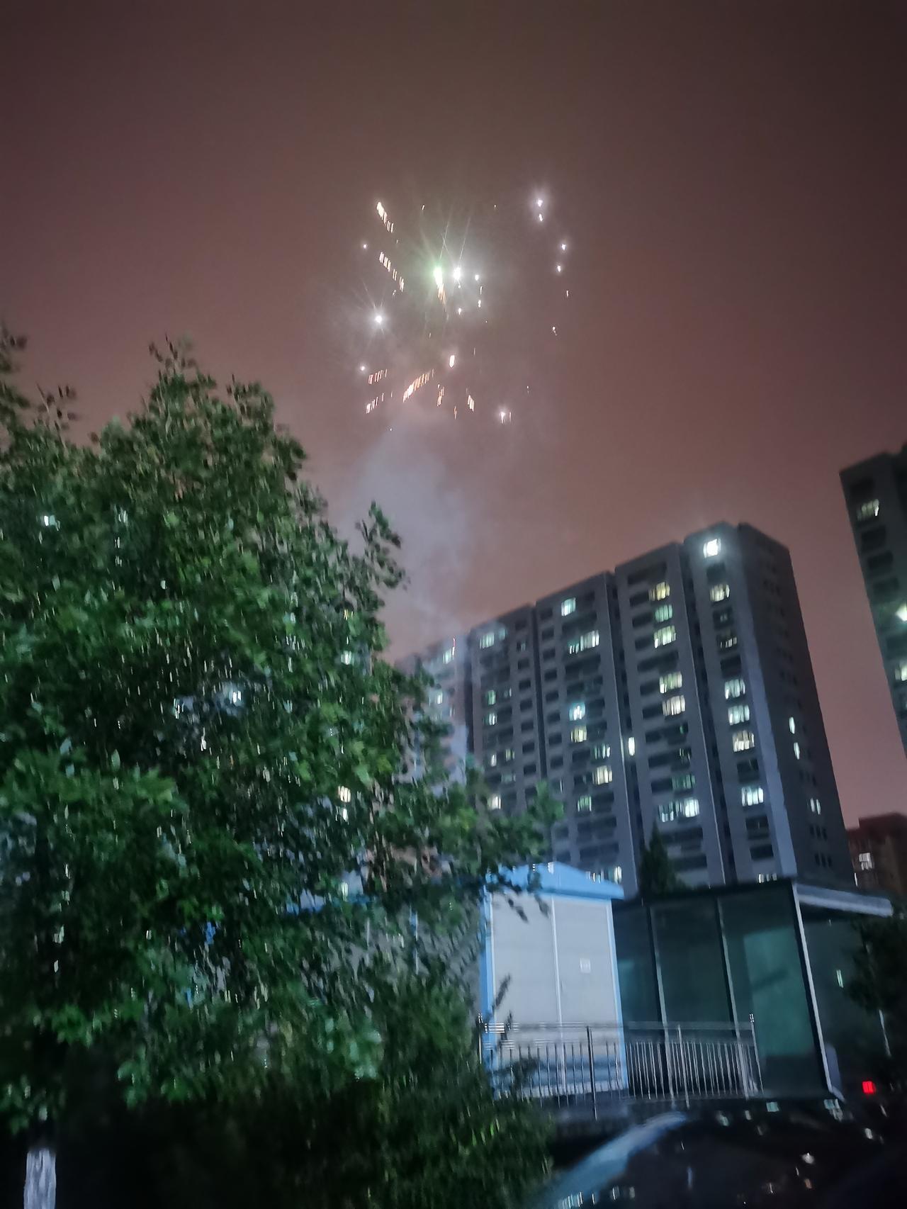 发一张你所在城市最美的夜景照片