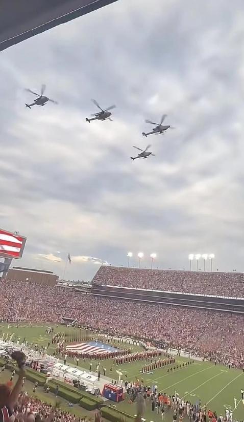 意外嘛！美国没有体育部门，没有体育官员，不给运动员财政拨款，但是体育产业却占到全