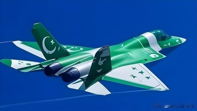 打破美F-35垄断！4国扎堆抢购歼-35AE，中东防务格局彻底改写
 
全球高端