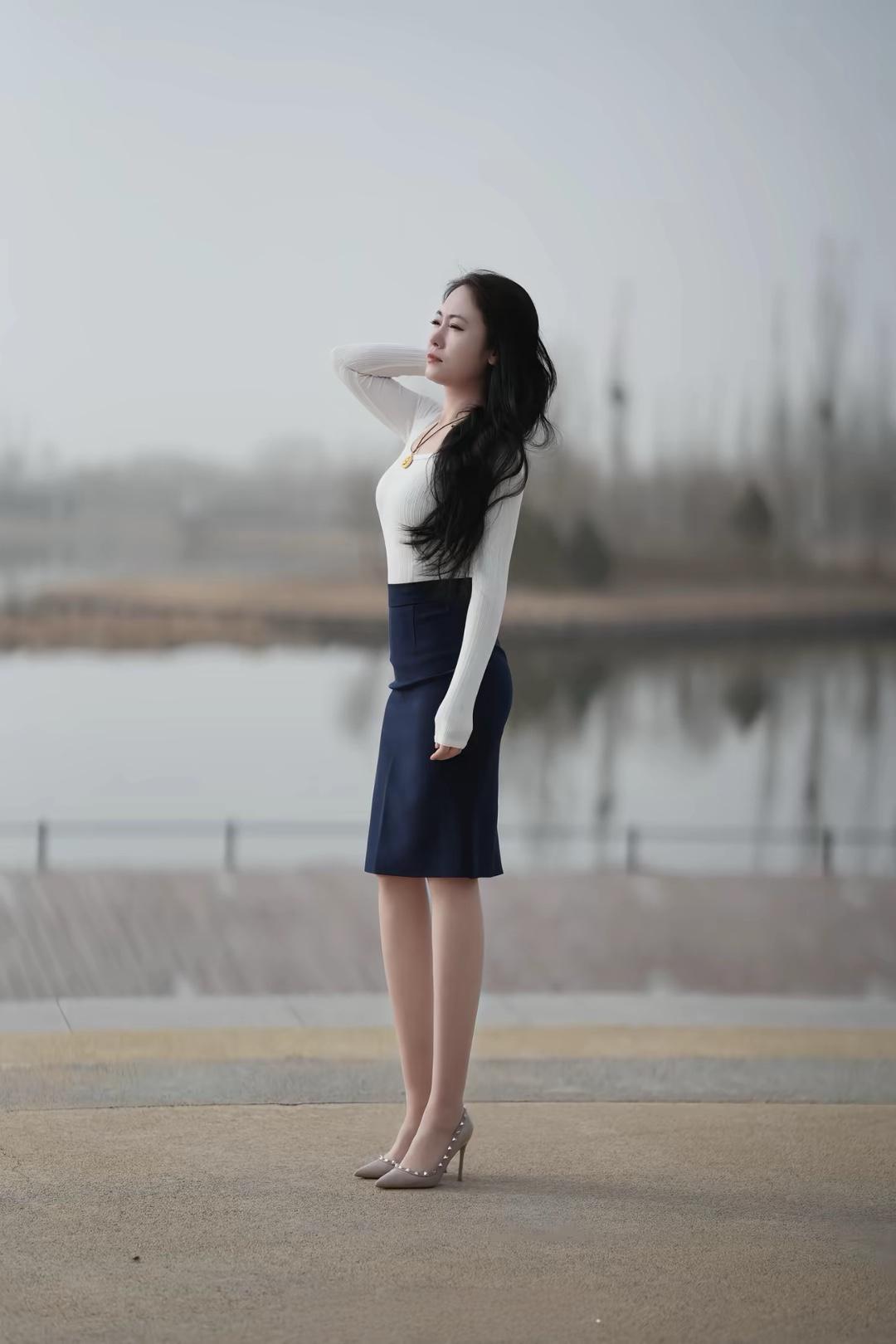 穿搭博主优雅自信穿搭分享 女士的服装要怎样搭配才显气质