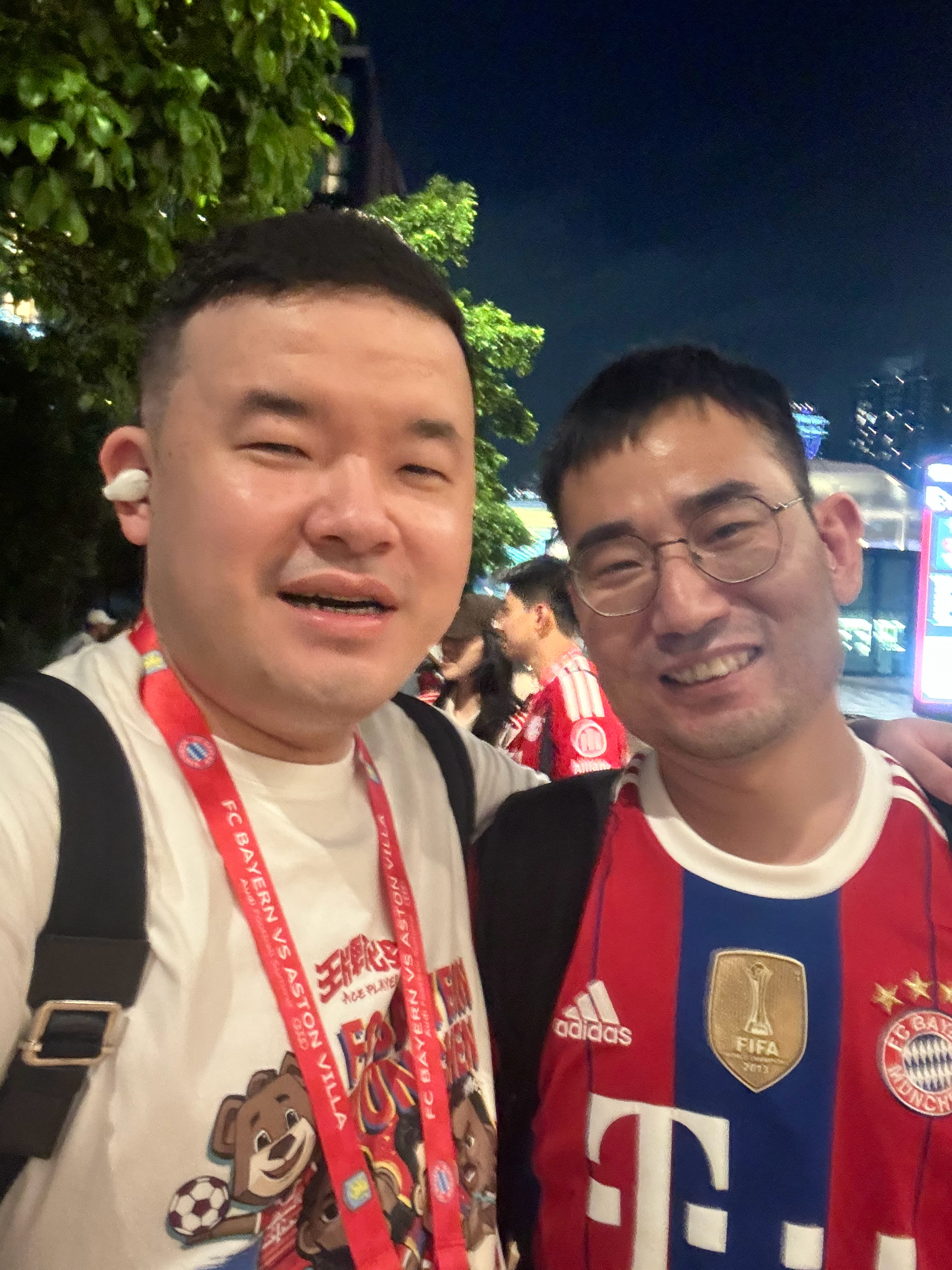 一周过去了，在香港见到好多朋友拜仁