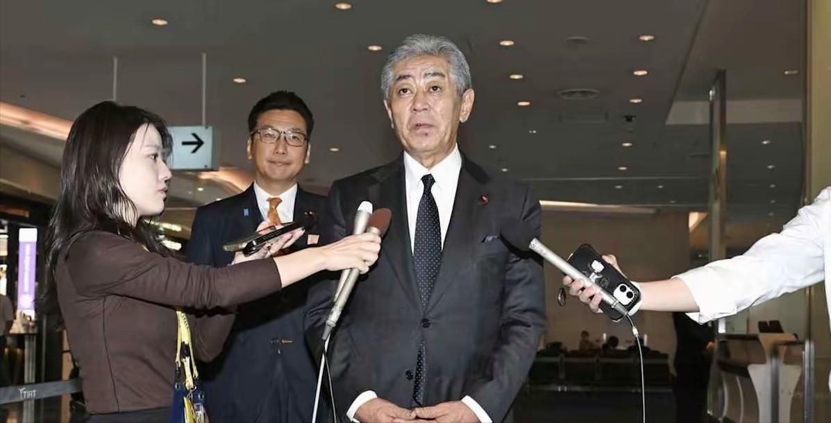 9月27日，日本前外相率50人团访华，目的只有一个，那就是希望中国能够缓和同日本