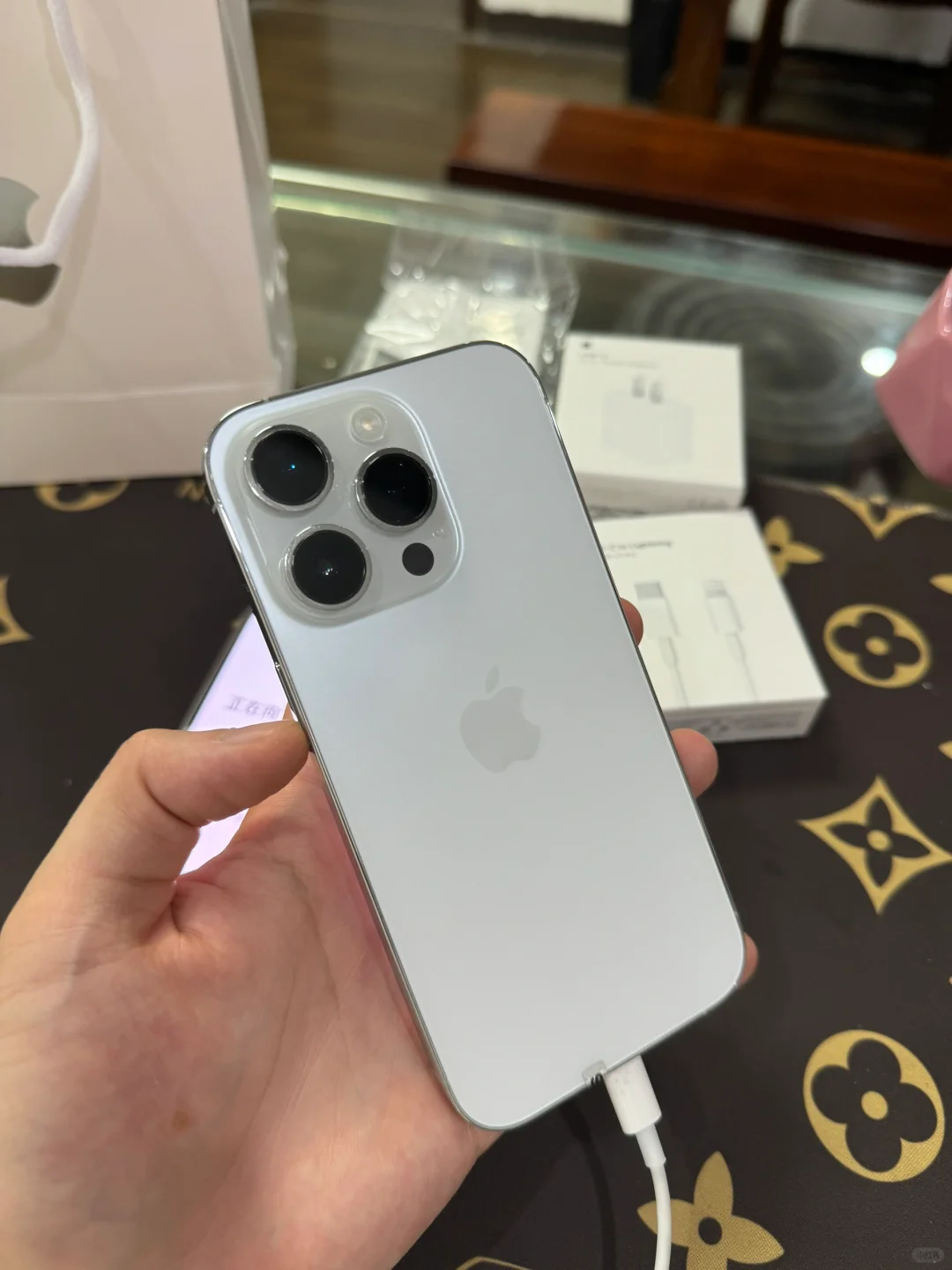 苹果14Pro 白色256G国行原装正品 97-98新