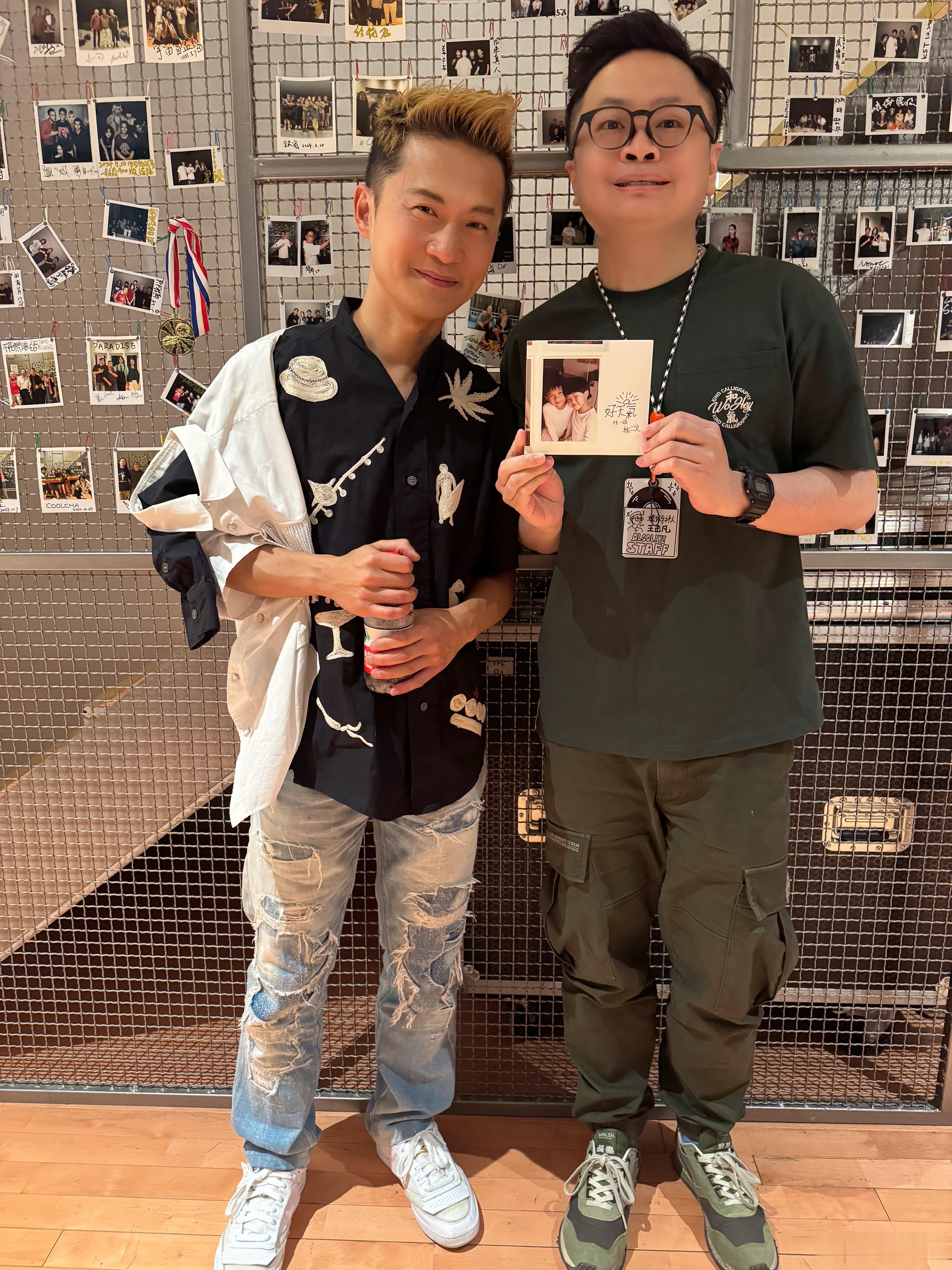 兜兜转转，终于有机会再一次在内地看。走进佛山ALSO LIVE听一峰唱《游子意》