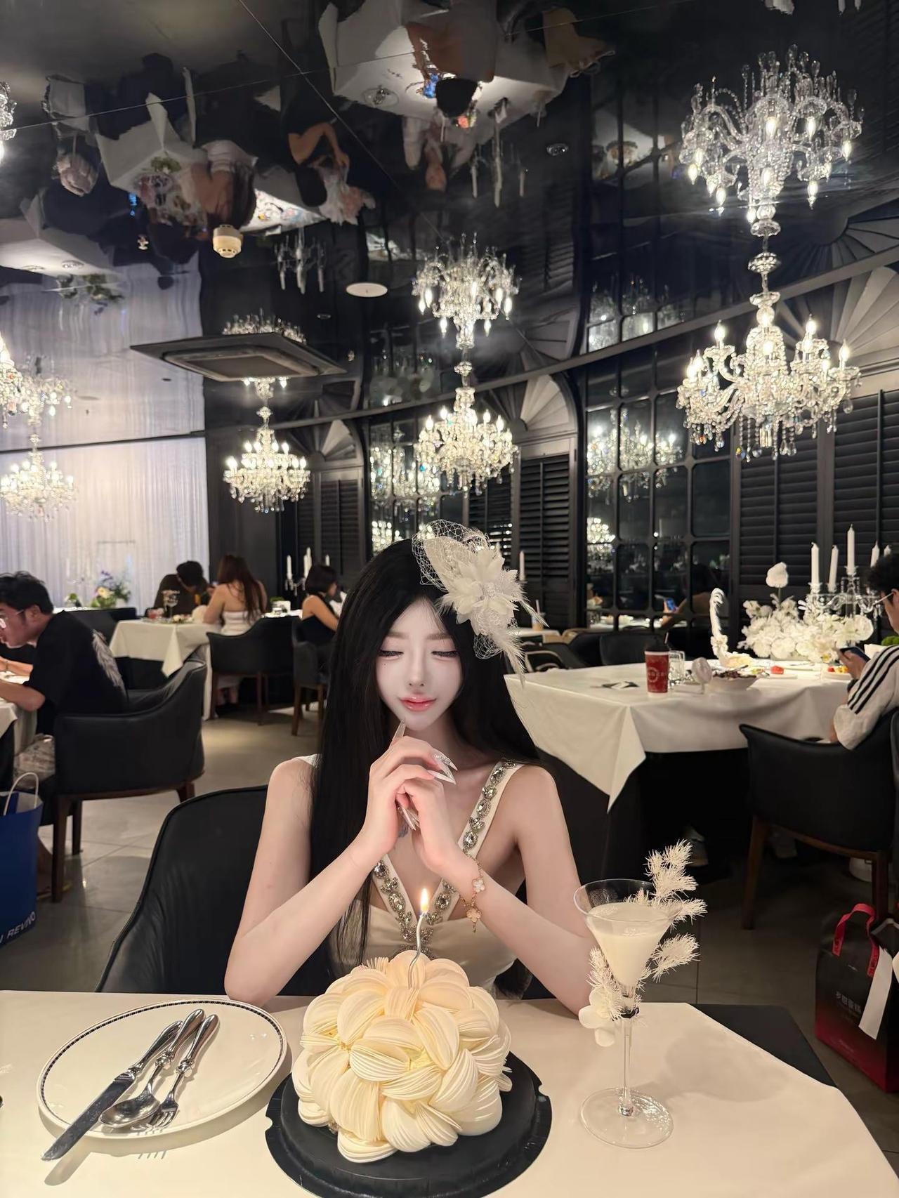 没有许愿 因为命好的女孩会一直漂亮幸福